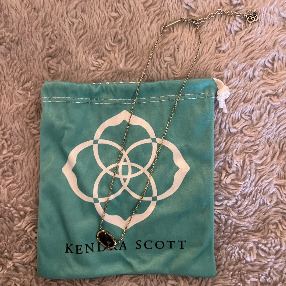 Kendra Scott Elisa necklace